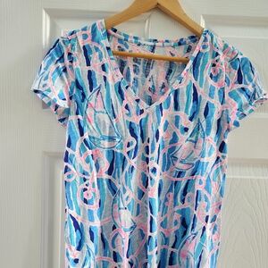 Lilly Pulitzer v neck, size S, preloved